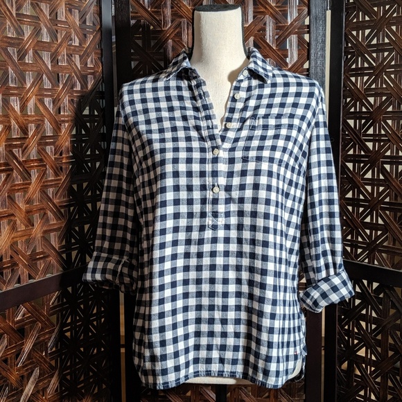 TOMMY HILFIGER Navy Top - Picture 1 of 8